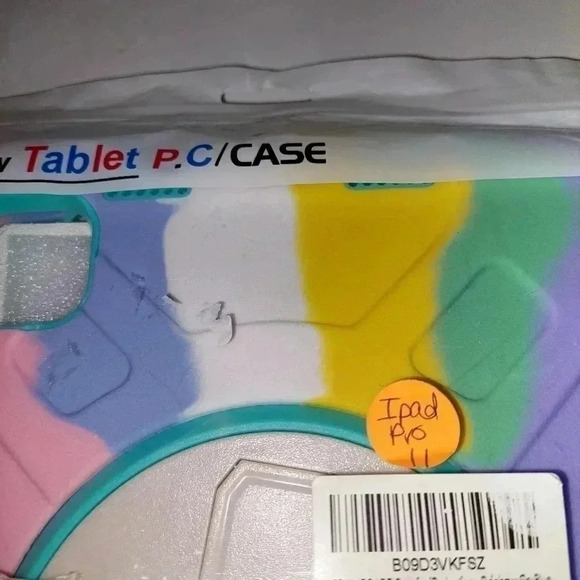 Gralifcare Multicolored iPad pro 11 Case w/ adjustable Strap new open package. - Picture 7 of 9